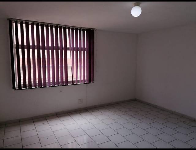 0.5 BEDROOM FLAT RENTED IN SOUTH BEACH